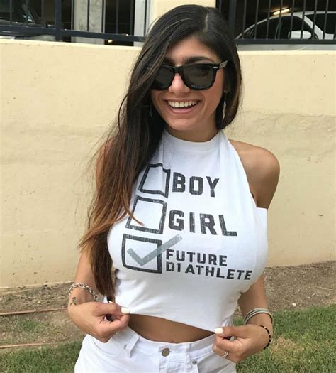 young mia khalifa|Vidéos Porno de Mia Khalifa 